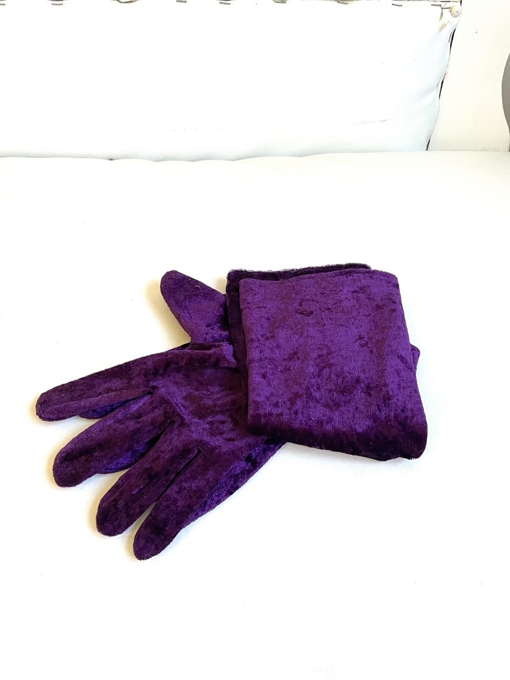 PLUSH CRUSHED VELVET OPERA GLOVES DEEP PURPLE ELBOW LENGTH WOMENS ACCESSORIES